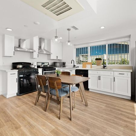 Modern Getaway In The Heart Of La Near Usc, Private Room With Share Living Room And Kitchen Los Angeles Extérieur photo