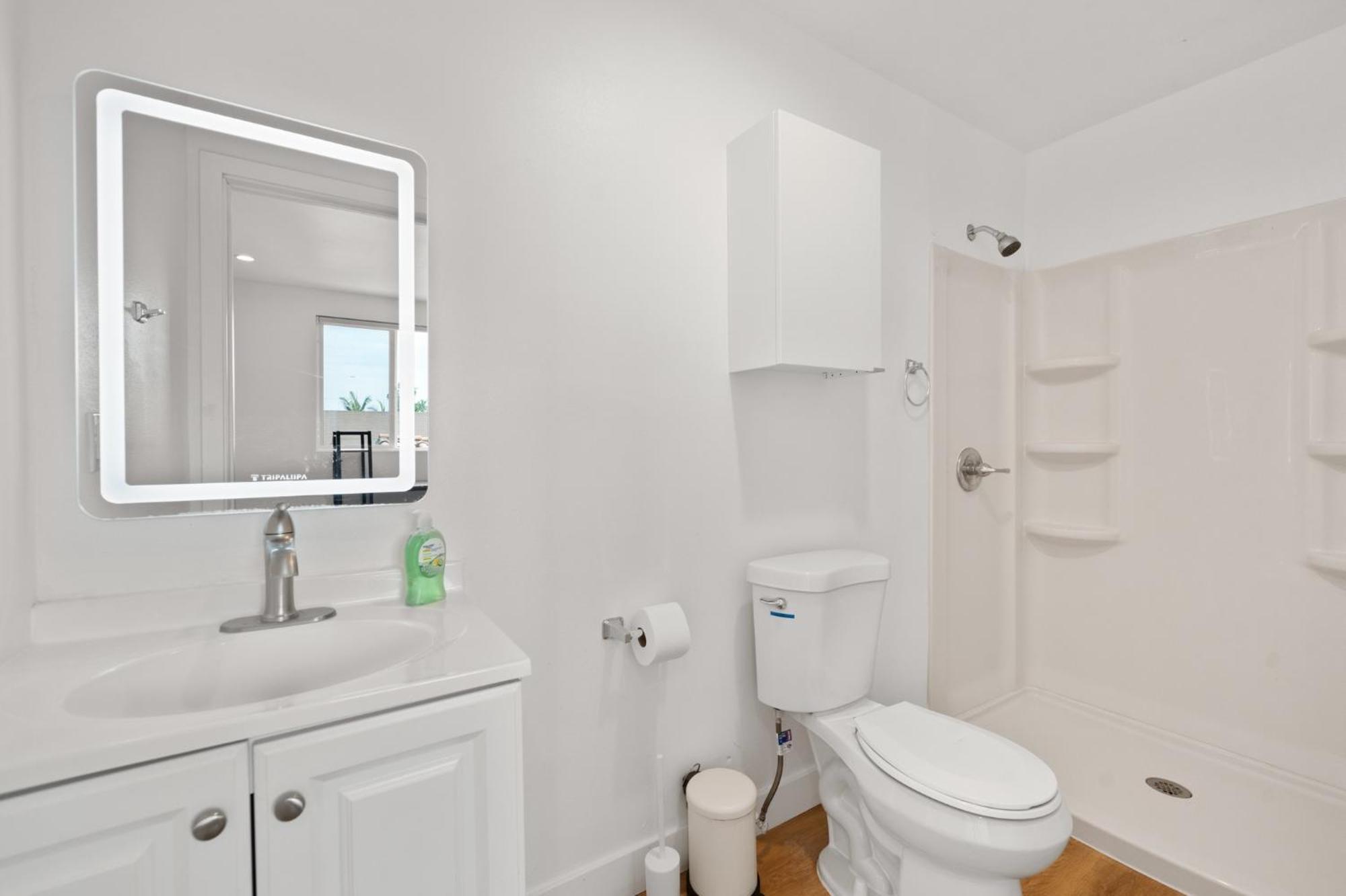 Modern Getaway In The Heart Of La Near Usc, Private Room With Share Living Room And Kitchen Los Angeles Extérieur photo