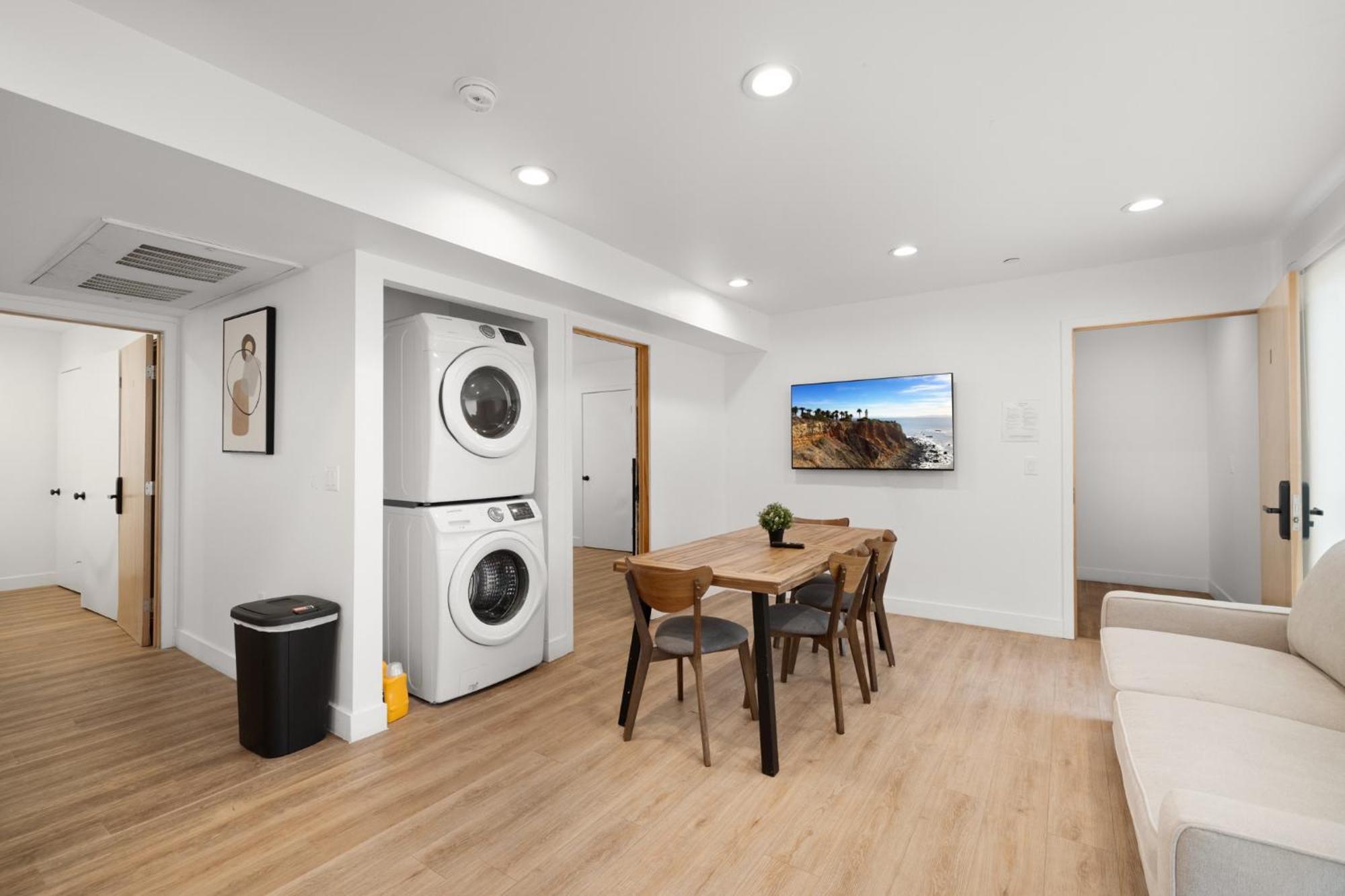 Modern Getaway In The Heart Of La Near Usc, Private Room With Share Living Room And Kitchen Los Angeles Extérieur photo