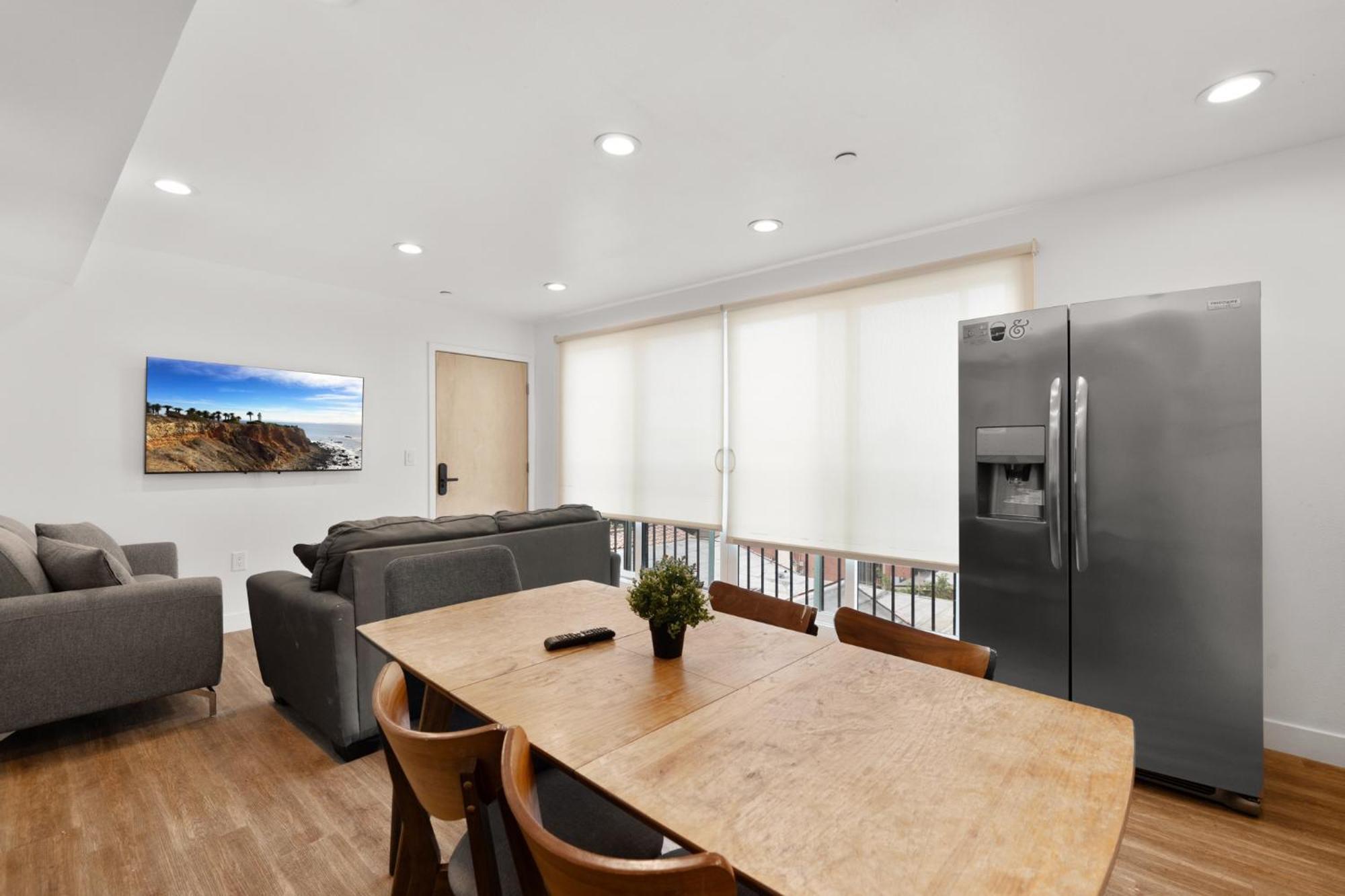 Modern Getaway In The Heart Of La Near Usc, Private Room With Share Living Room And Kitchen Los Angeles Extérieur photo