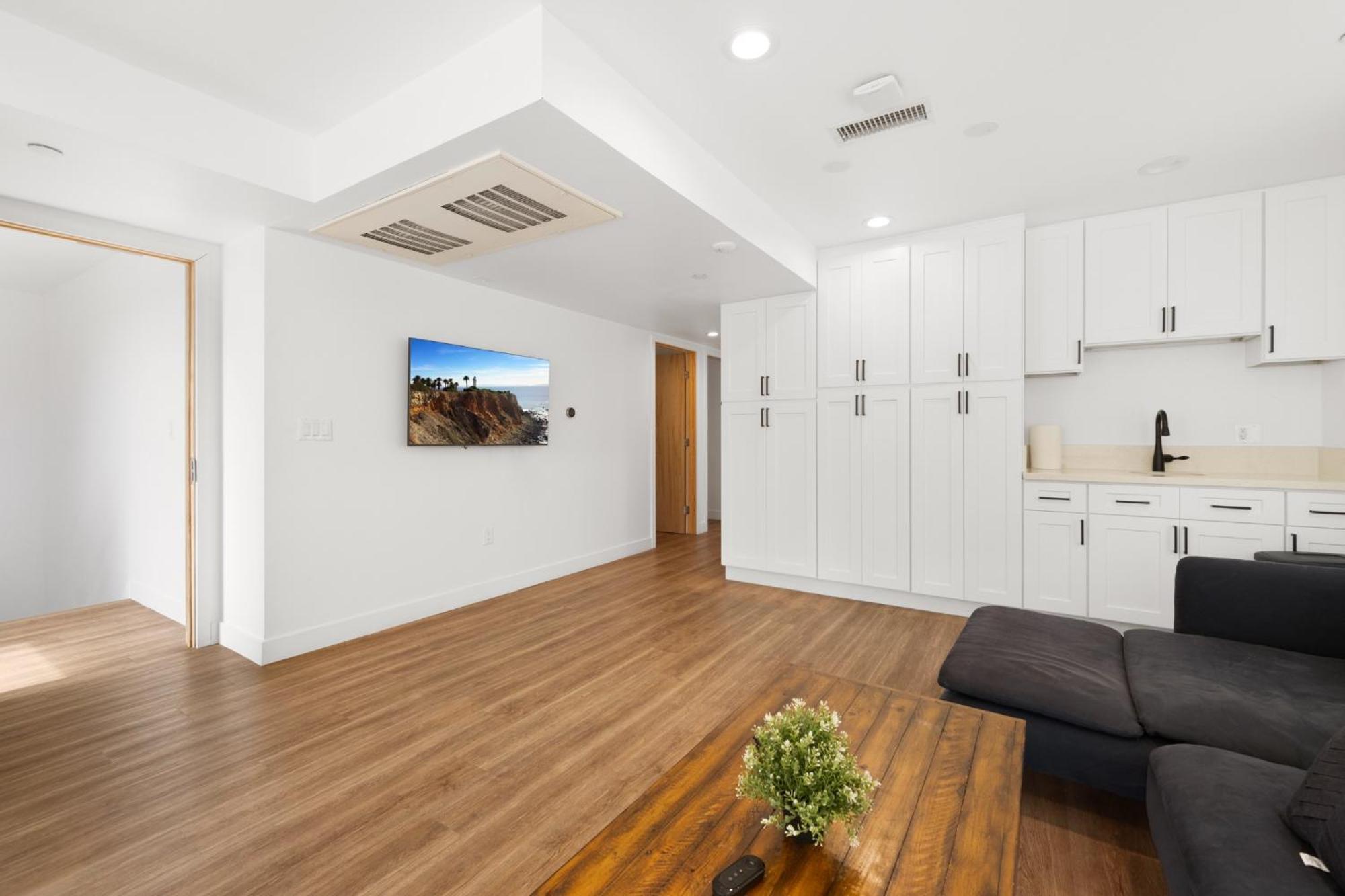 Modern Getaway In The Heart Of La Near Usc, Private Room With Share Living Room And Kitchen Los Angeles Extérieur photo