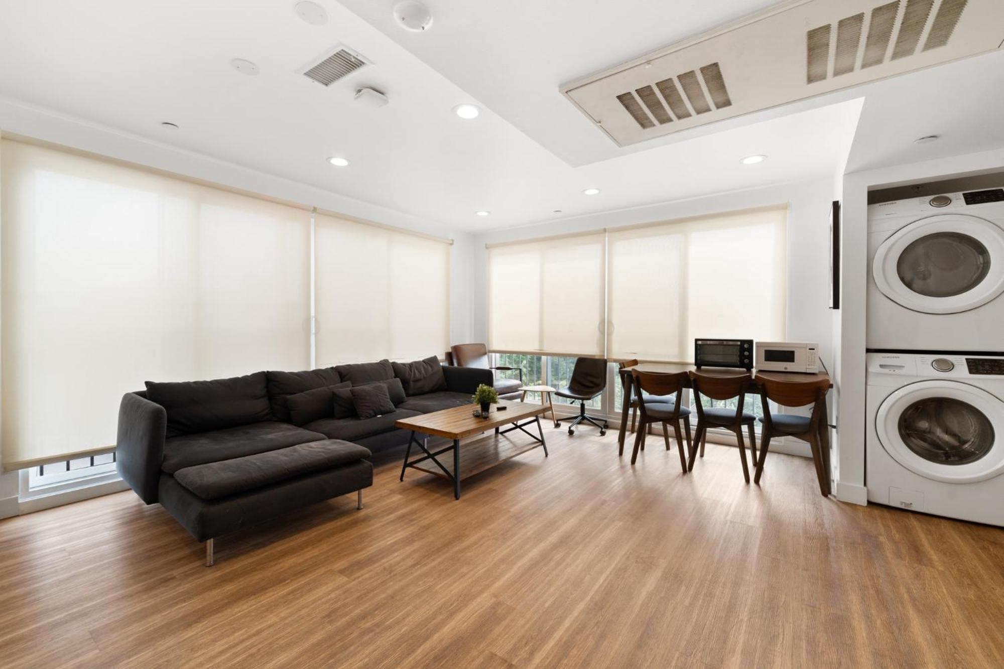 Modern Getaway In The Heart Of La Near Usc, Private Room With Share Living Room And Kitchen Los Angeles Extérieur photo